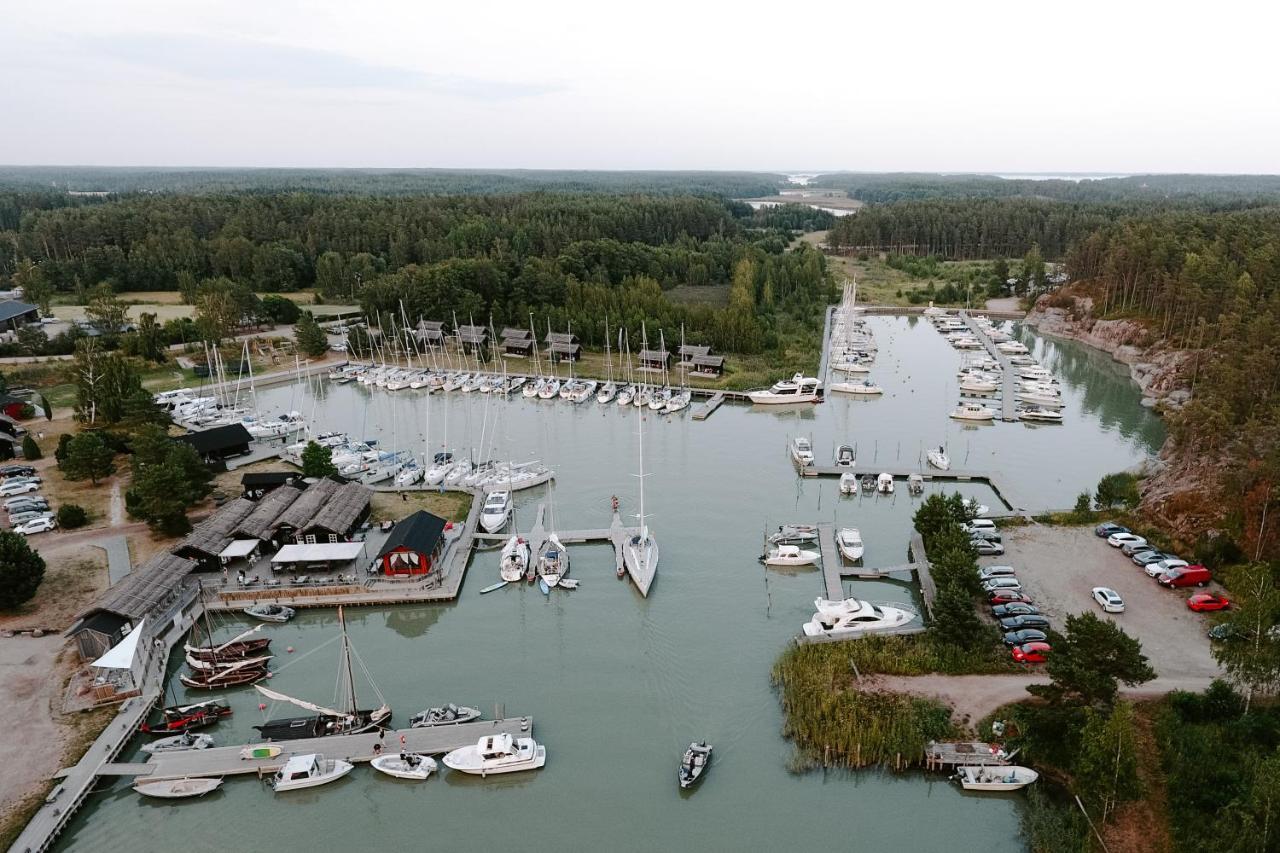 Вілла Peterzens Boathouse Laupunen Екстер'єр фото