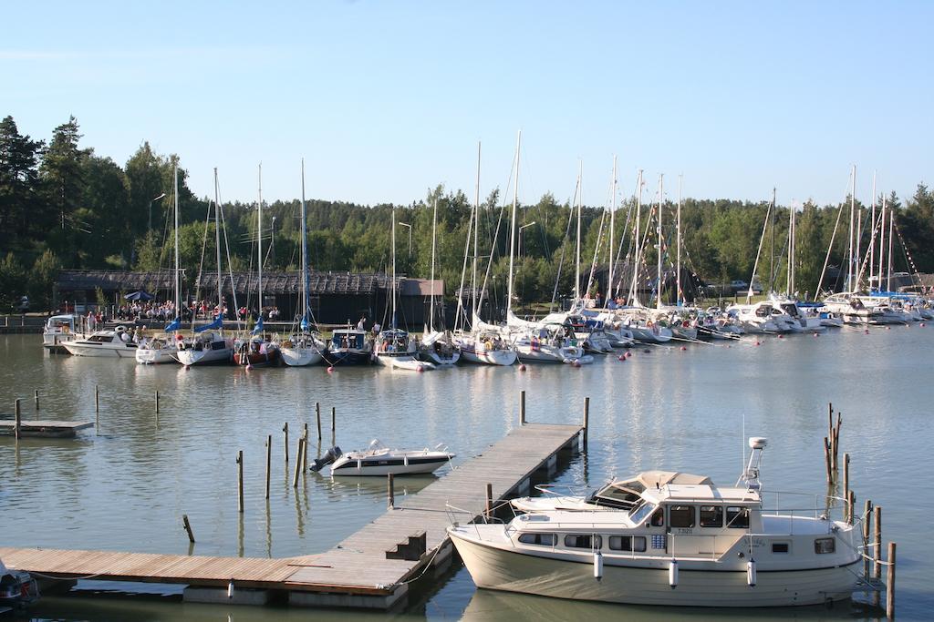 Вілла Peterzens Boathouse Laupunen Екстер'єр фото